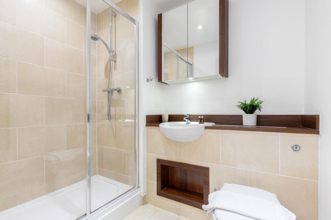 Apartment The Canada Water Flat London