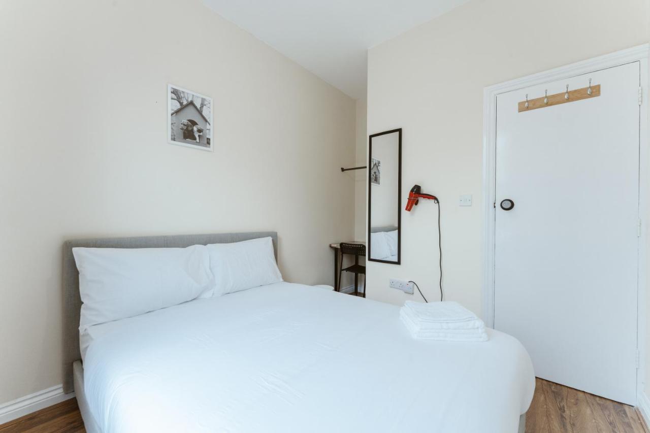 Hostal Mile End 57a *