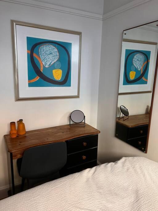 Fitzrovia / Bloomsbury / West End - Two Bed Apartamento Londres