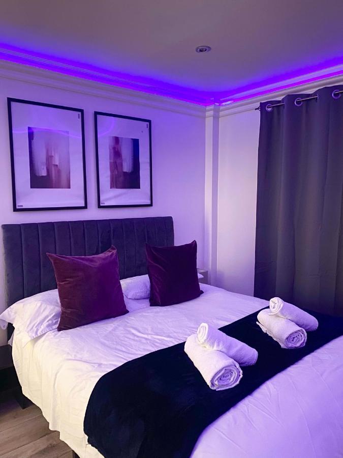 Stylish En Double Kensington London