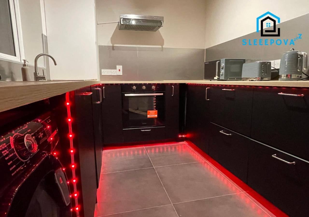 Premium Offers L Last-Minute Escape L Luxury & Spacious 2 Bedroom Flat Families Business Relocation Sleepova Short Lets & Serviced Accommodation Londres
