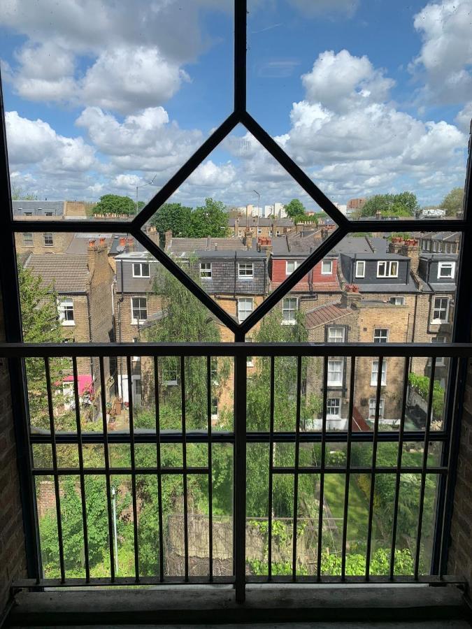 Appartement Lovely In Victoria Park Village Londen