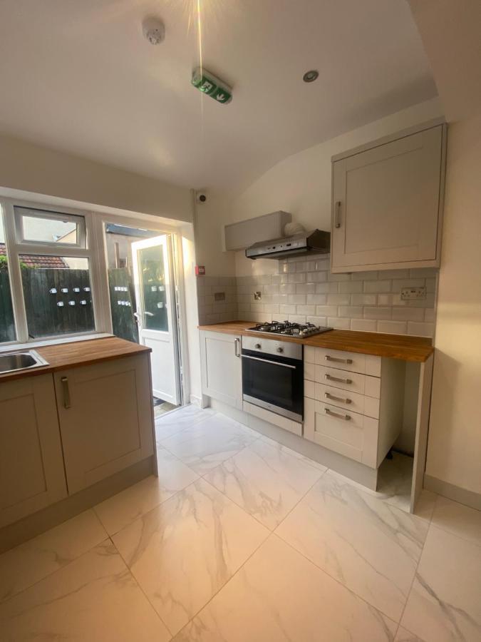 Cosy House In Newham London