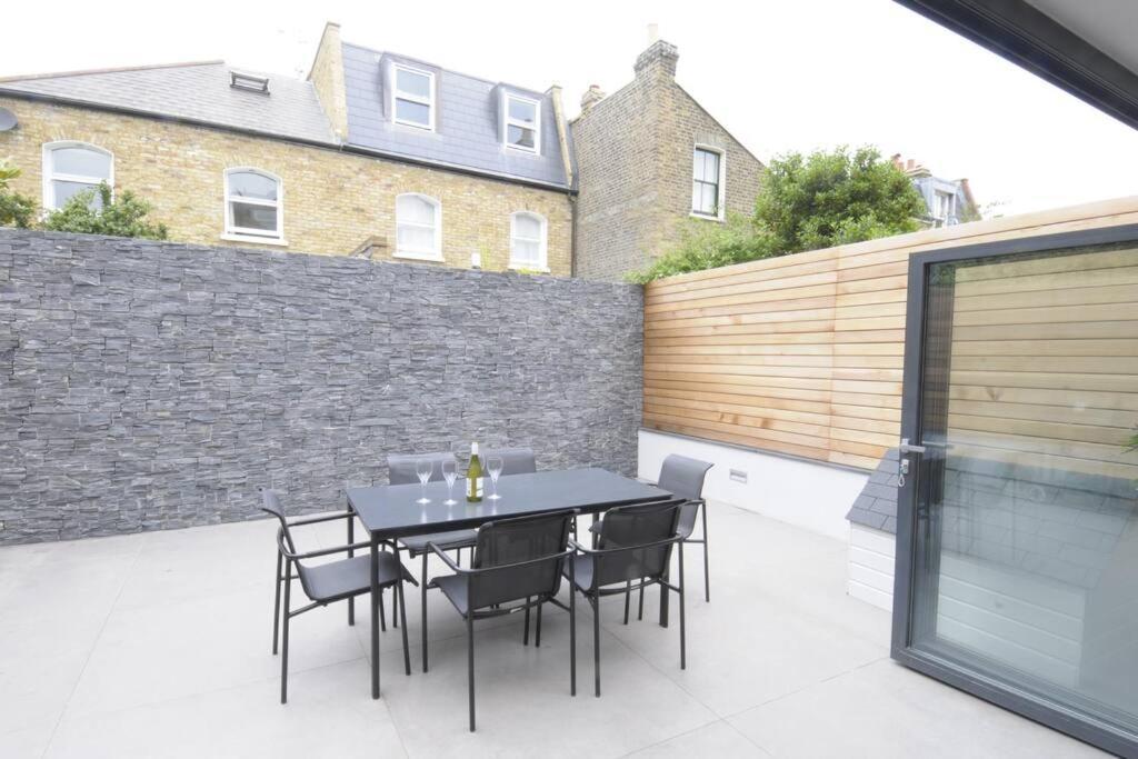Four Bedroom Modern Victorian Wandsworth House * Londres