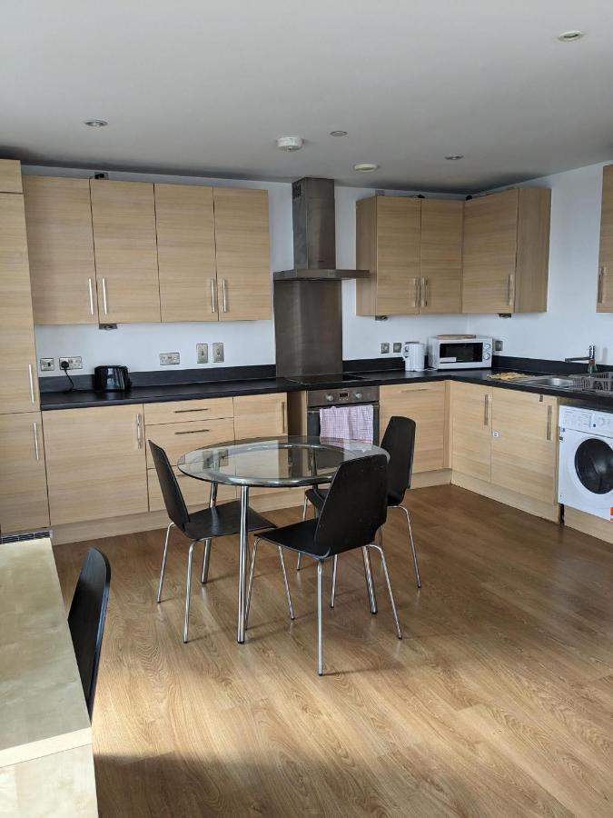Appartement 2 Bed 2 Baths Apt In Stratford