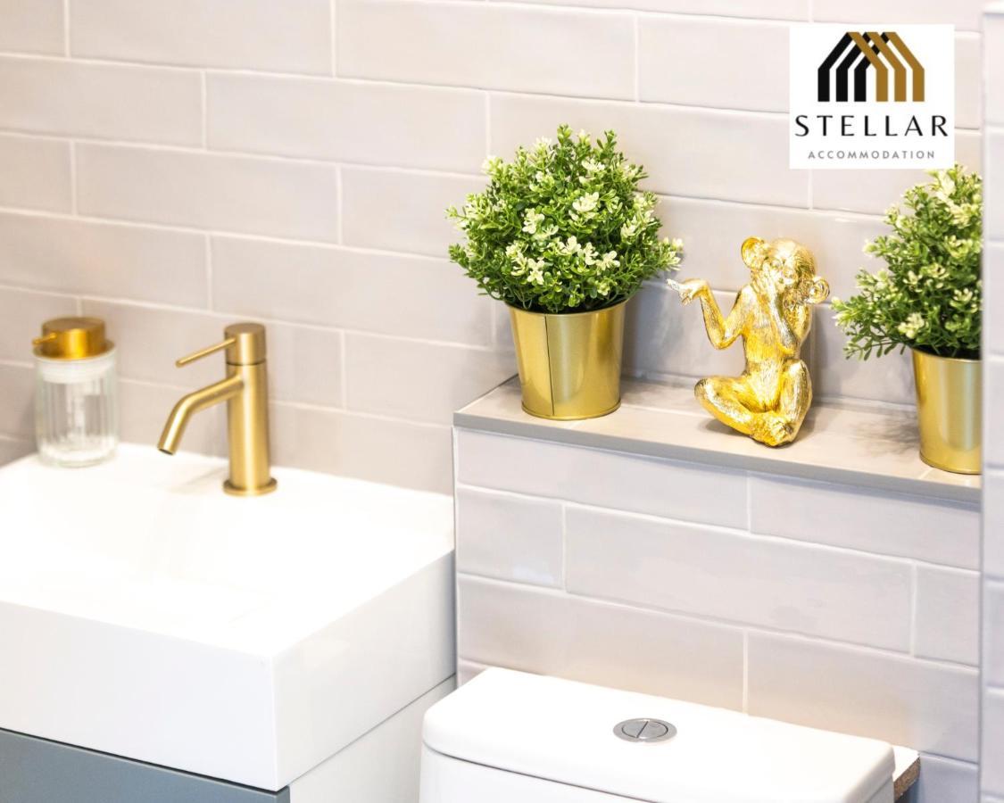 Apartamento Luxury One Bedroom Newly Refurbished By Stellar Short Lets & Serviced Canary Wharf Manchester Leisure
