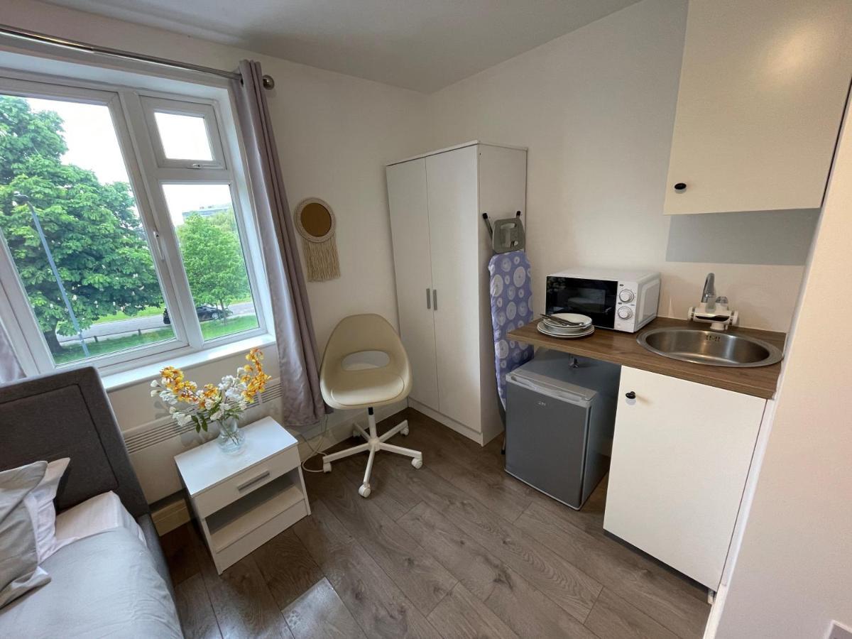 Letzi Private En-suite Near Wembley Londres