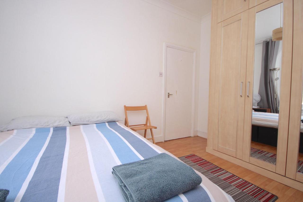 Great Flat Located In Trendy Soho