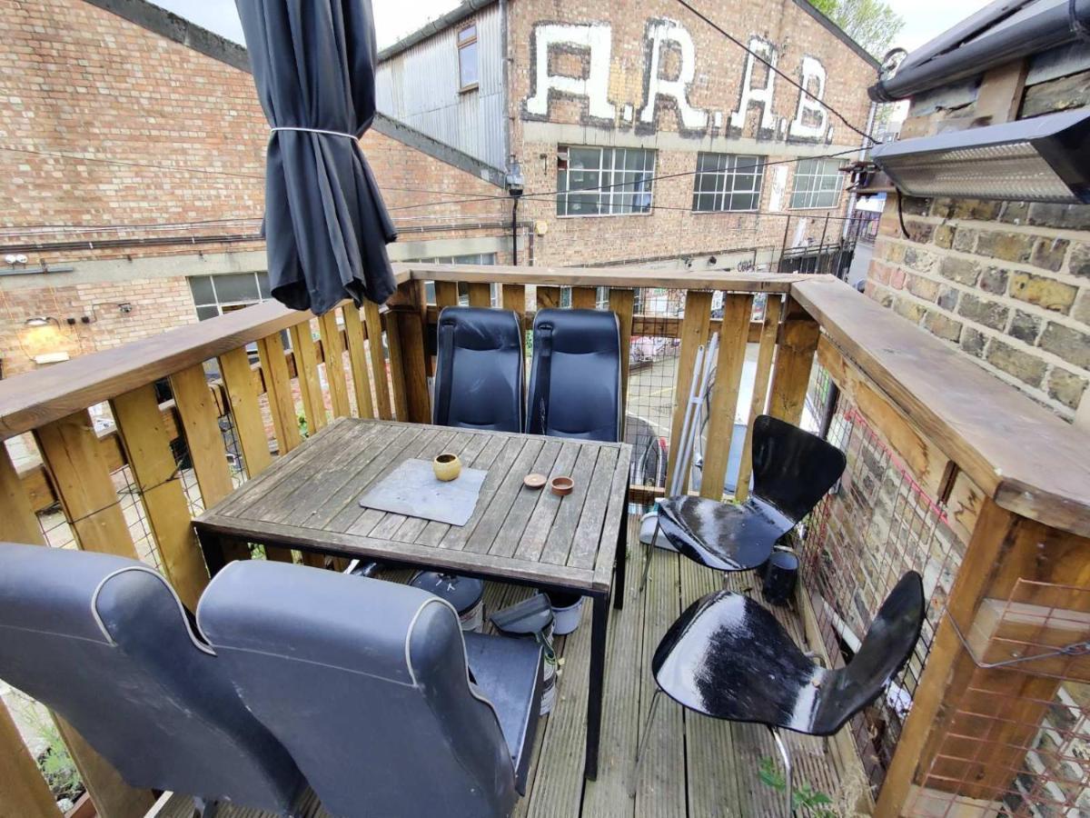 Unique Antique 2br@hackney Canal Londres
