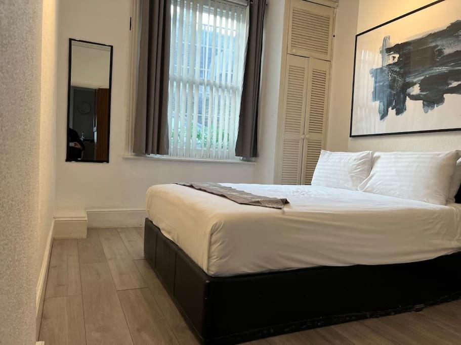 Apartamento * *