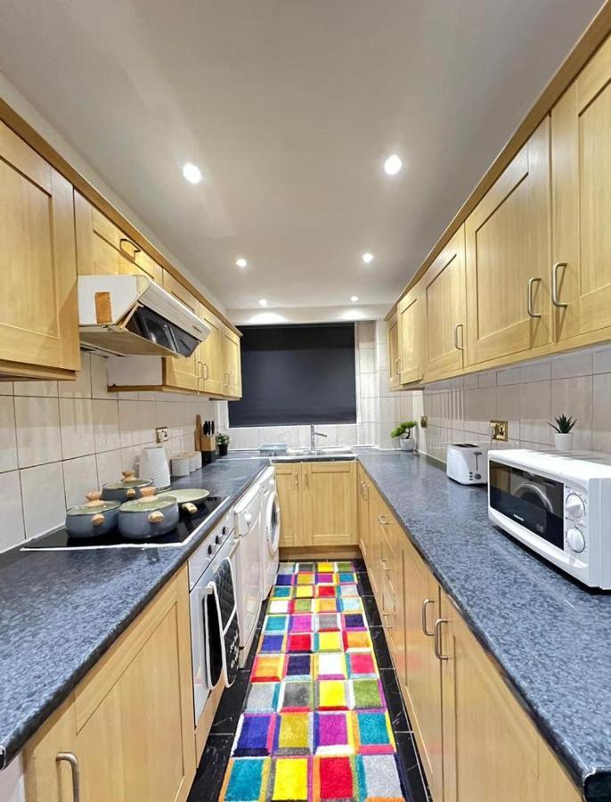 Apartamento Comfy 2 Bedroom Flat Edgware Road Londres
