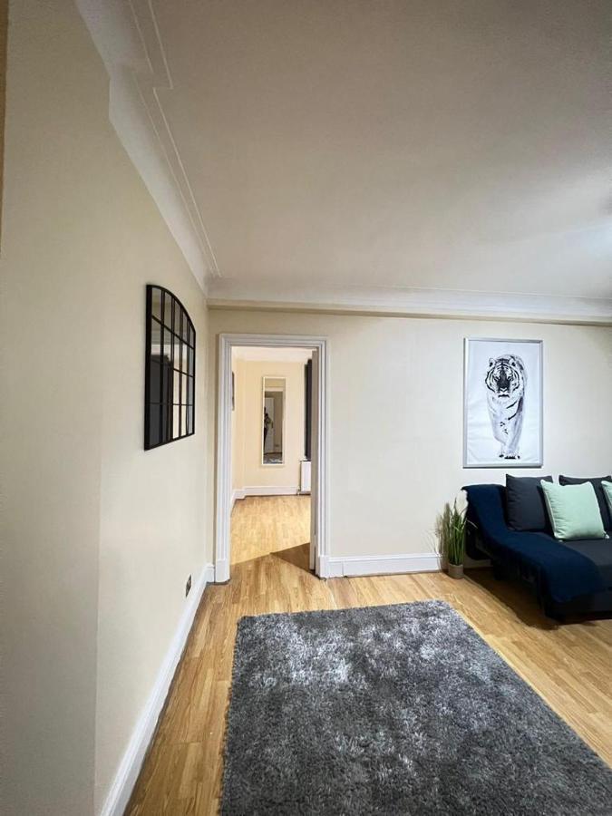 Apartamento Comfy 2 Bedroom Flat Edgware Road Londres