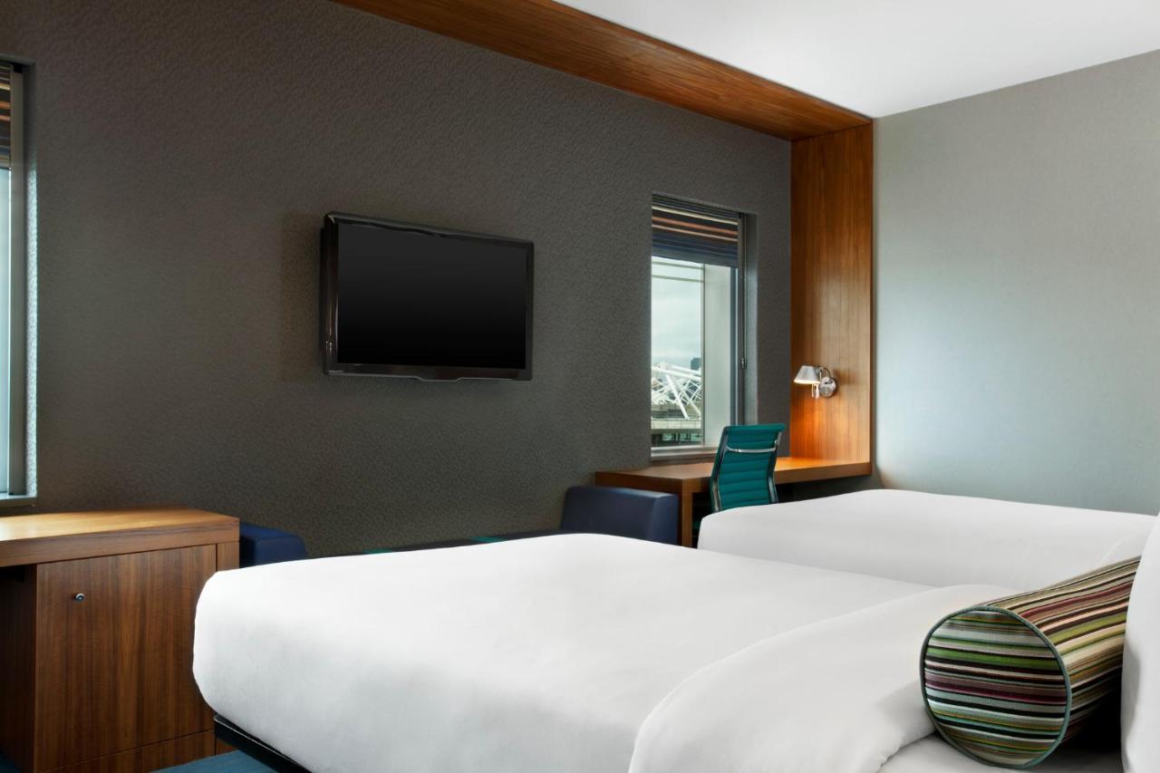 Aloft Excel Londen