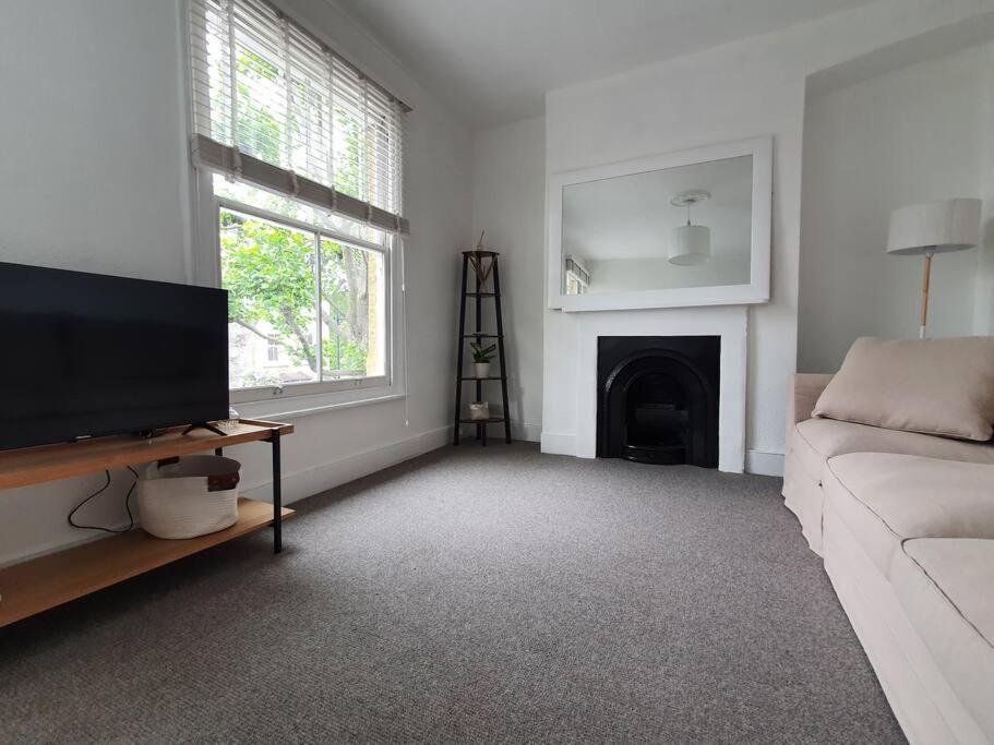 Appartement Beautiful Flat In Bow *