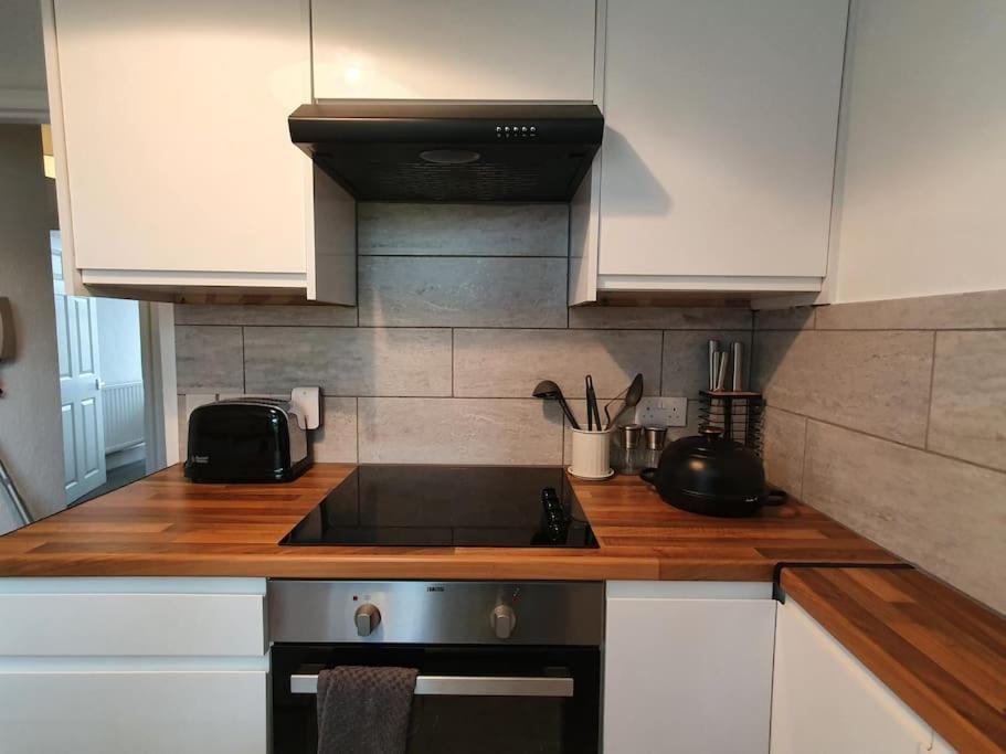 Appartement Beautiful Flat In Bow Londen