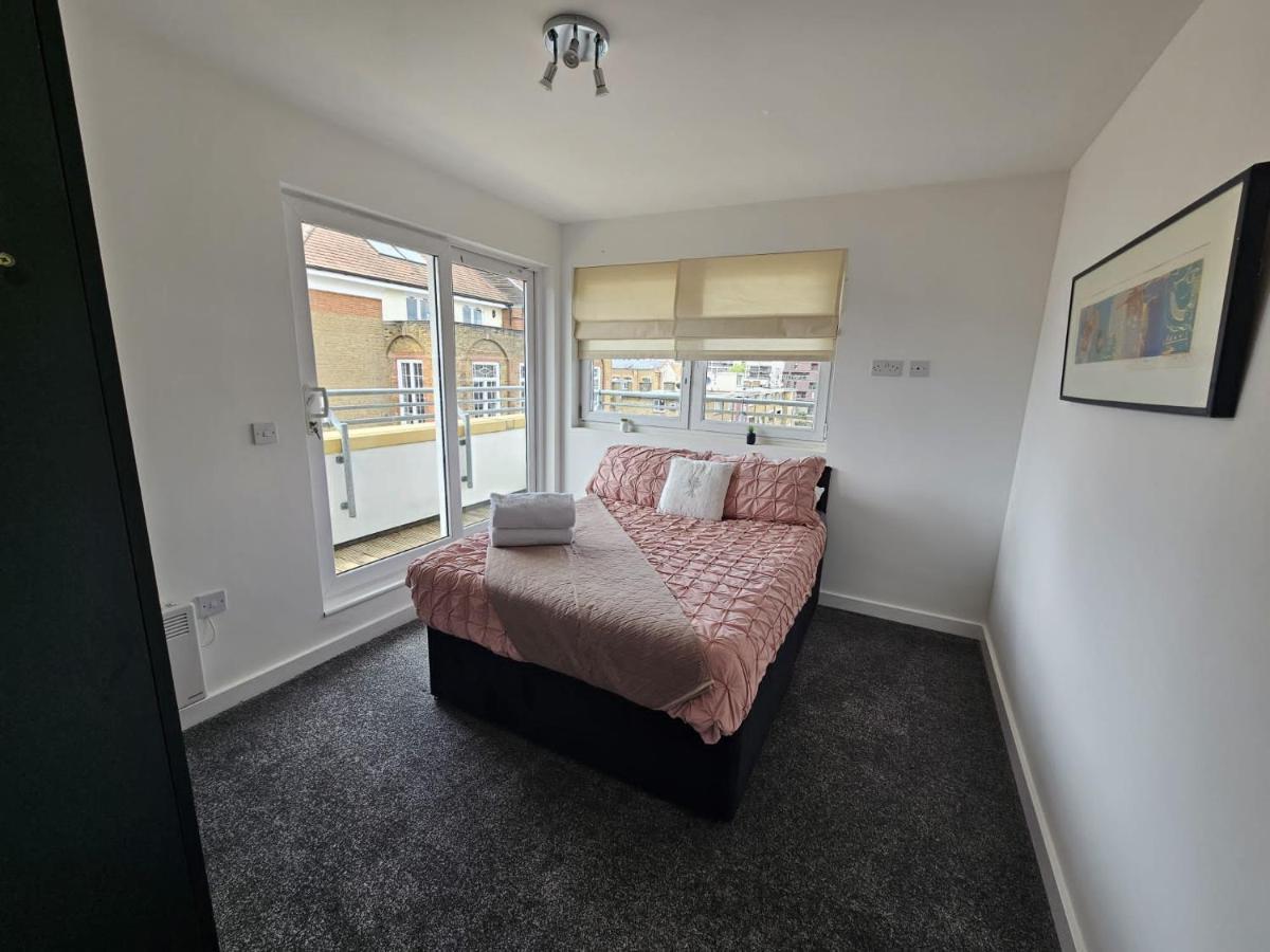 Panoramic City Views, Free Wifi, Canary Wharf Penthouse Appartement *