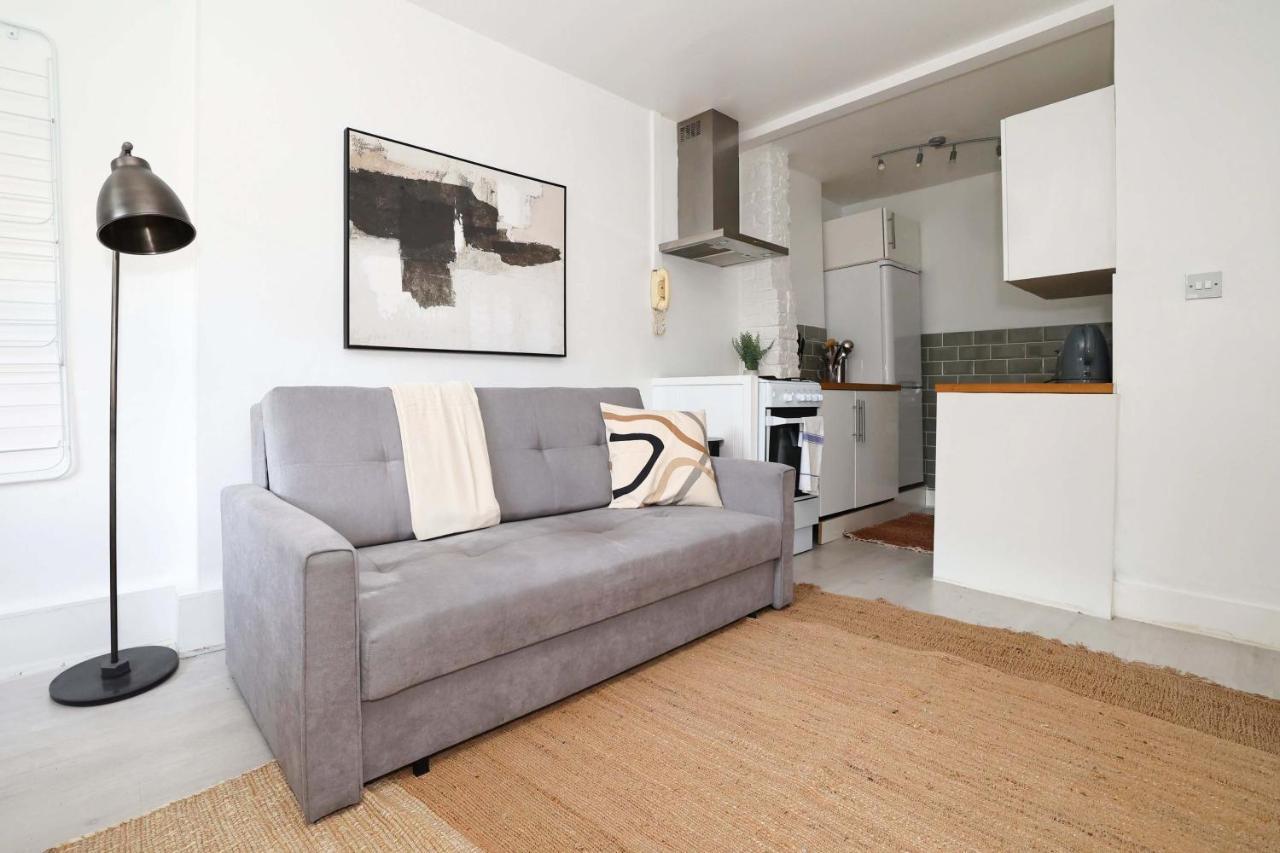 Apartamento W For 4. Open Plan Kitchen/living Londres