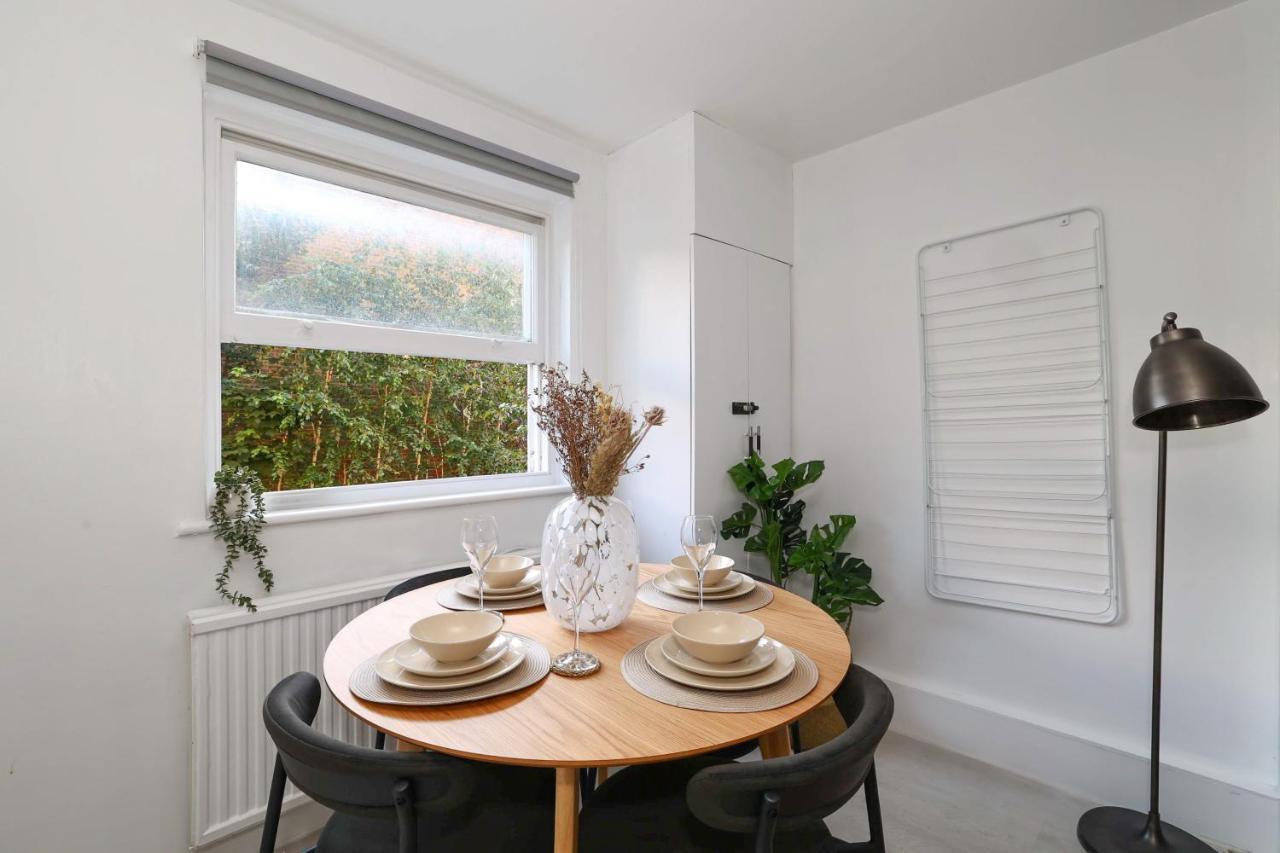 Apartamento W For 4. Open Plan Kitchen/living Londres