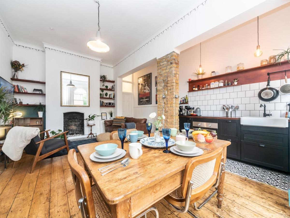 Pass The Keys Rustic And Quirky Flat In Charming Charlton Village Apartamento *