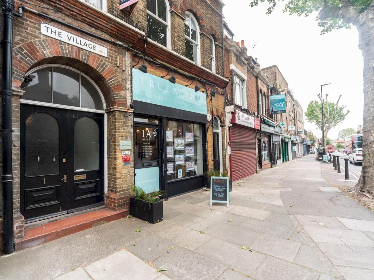 Pass The Keys Rustic And Quirky Flat In Charming Charlton Village Londres