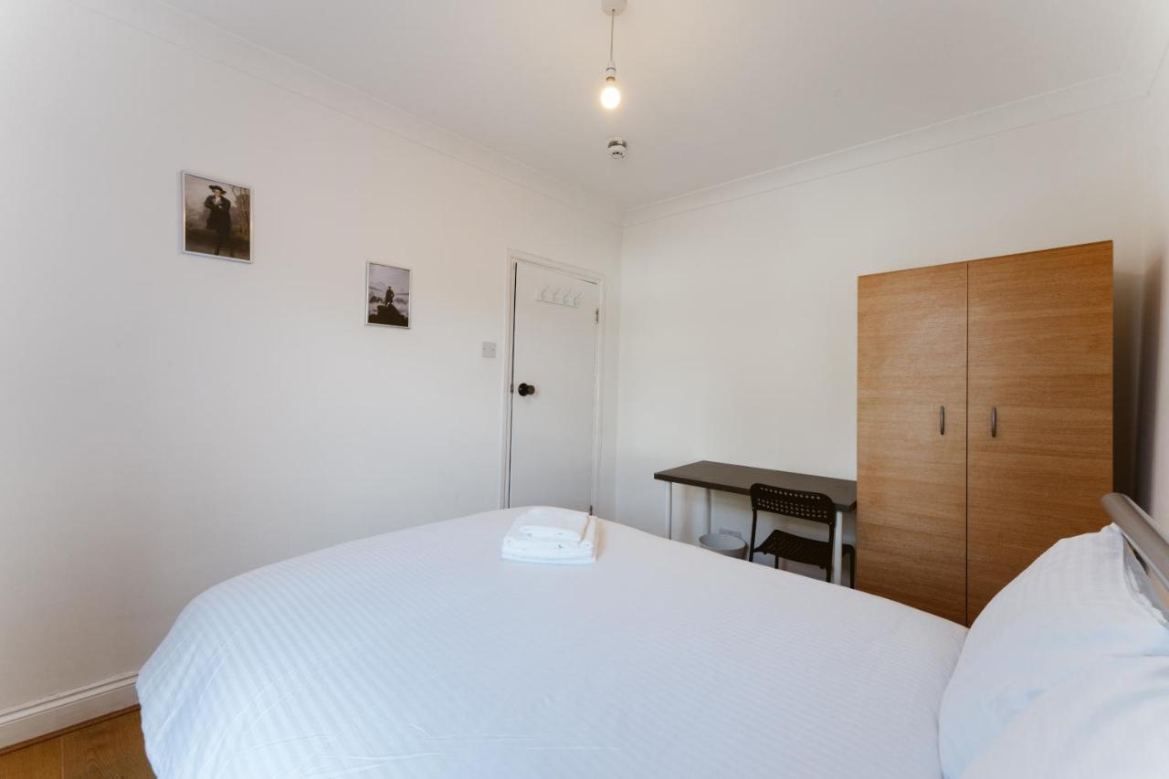 Pensión Plaistow Cosy Double - 8 *