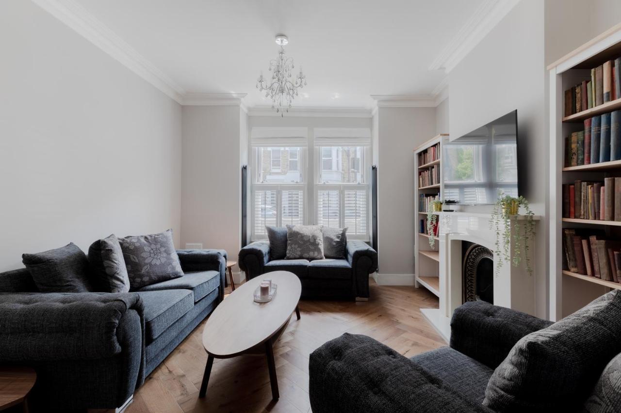 Central, Stylish And Spacious 4 Bedroom House 2,5 Bathrooms In Shepherd's Bush * Londres