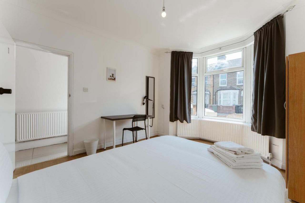 Plaistow Cosy Double - 8 * Londres
