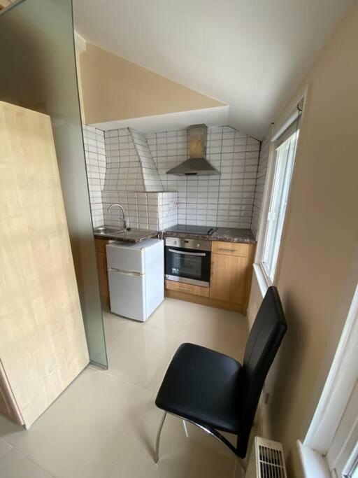 Appartement To Let In Covent Garden With Kitchen *
