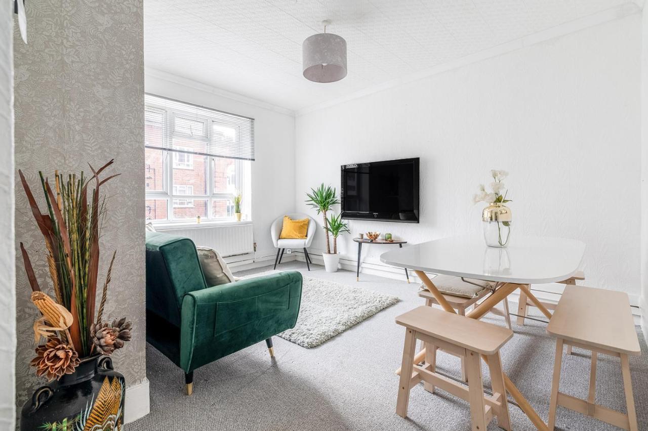 Astonishing Two Bedroom In Nelson Apartamento Londres