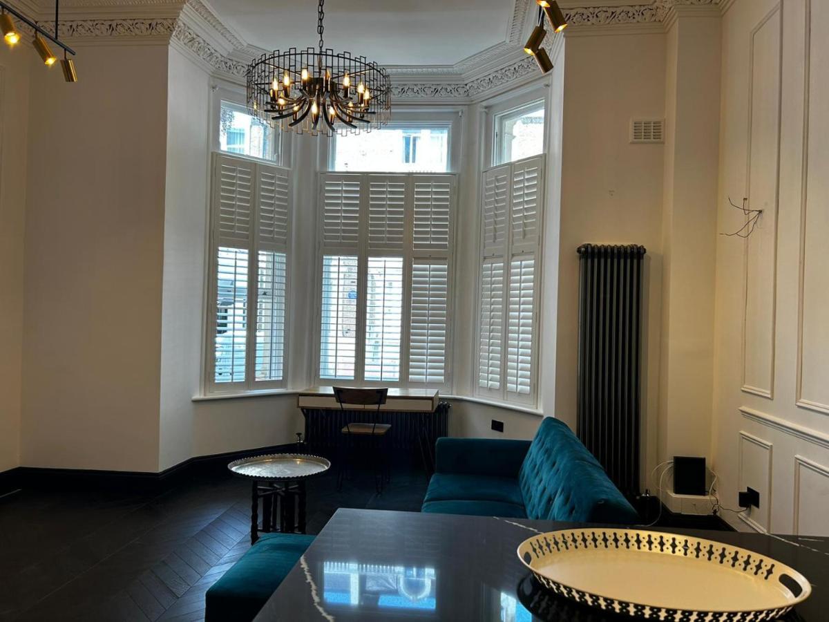 Earl's Court Luxe Apartment London
