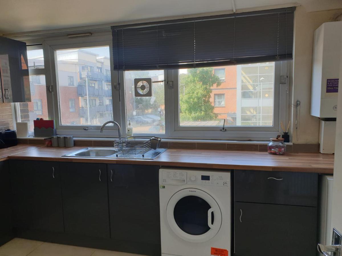 Stylish 4 Bedroom Flat Appartement *