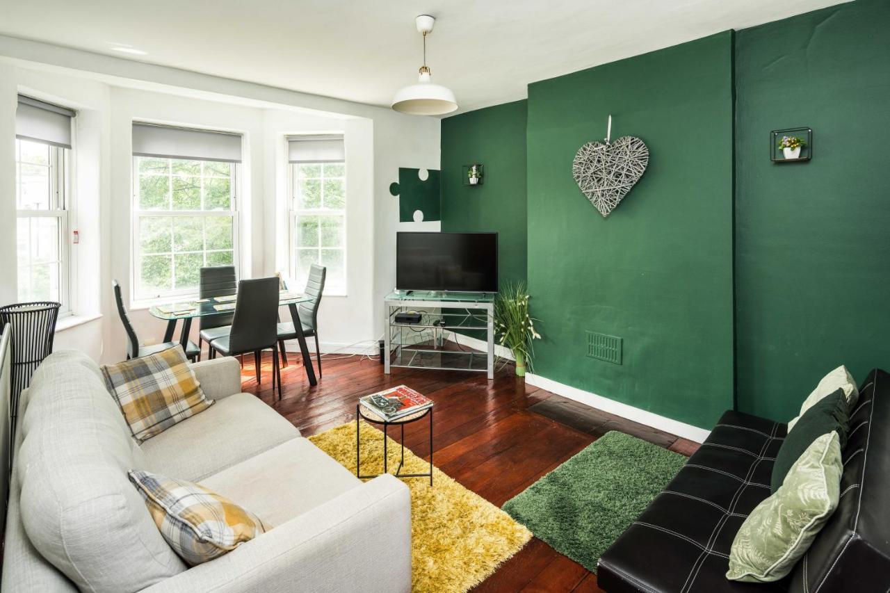 Apartamento Cosy 3bd For 6 / 6 Beds *