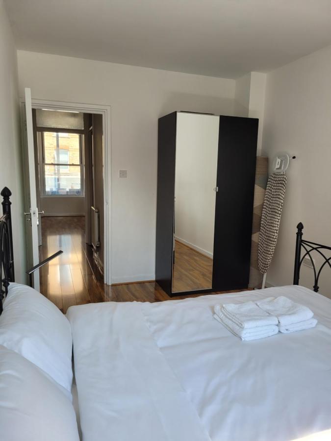 Stunning 1 Bedroom In *
