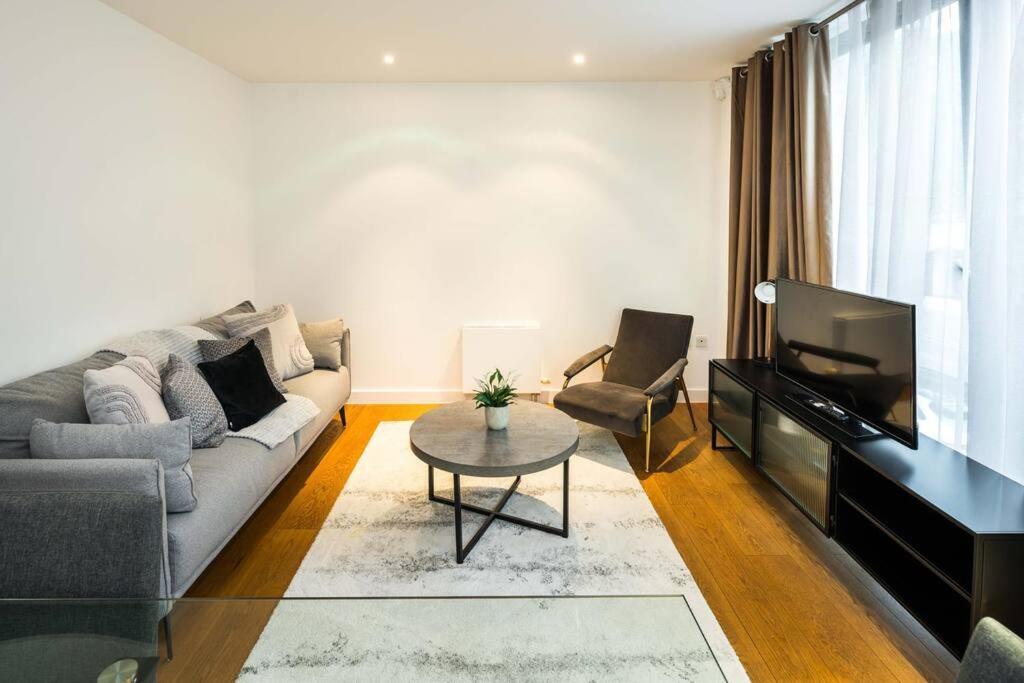 Chic And Spacious Flat Near Bond Street Apartamento Londres