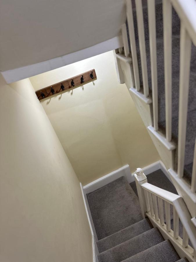 Cozy Double And Triple In Greenwich