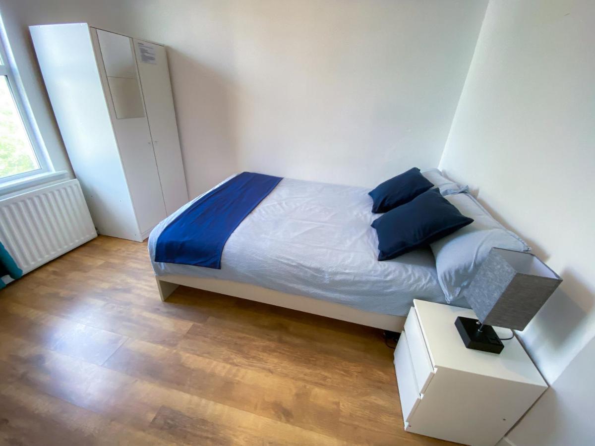 4 Bedroom House Parking & Garden Near Central Vakantiehuis Londen
