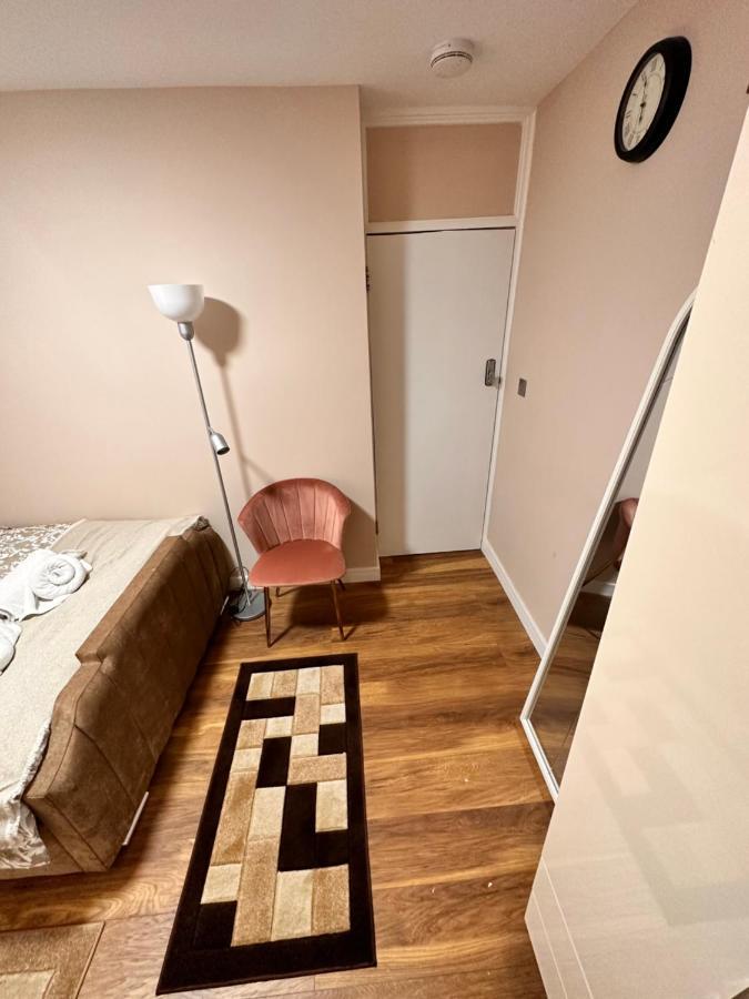 Pensión Canary Wharf Single Double And En-suite Londres
