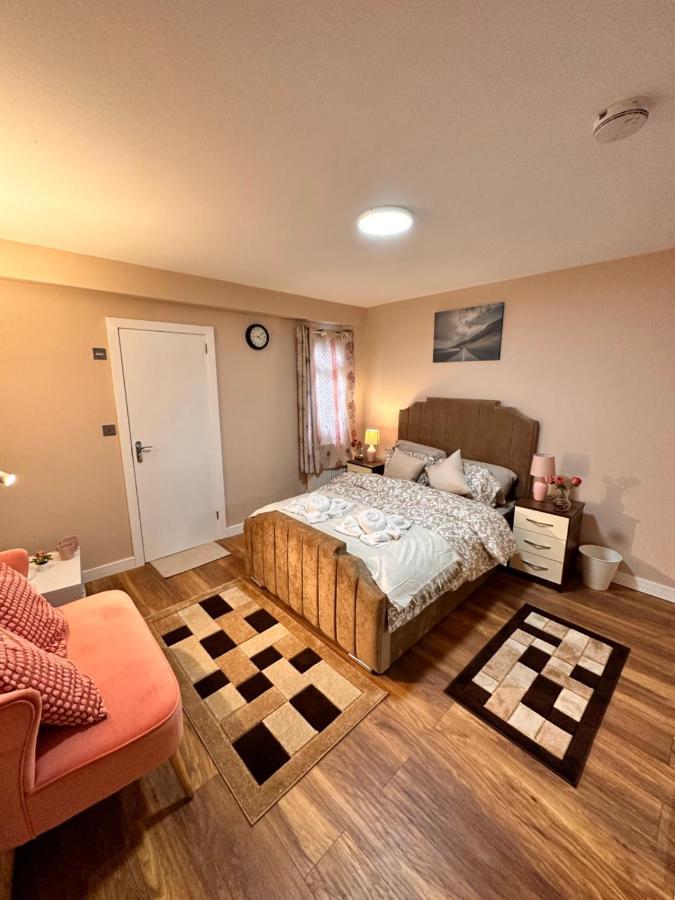Pensión Canary Wharf Single Double And En-suite *