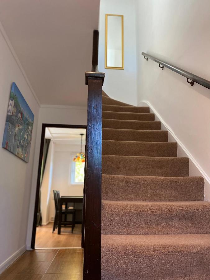 Beautiful 2 Bedroom & Balcony Flat In Apartamento Londres