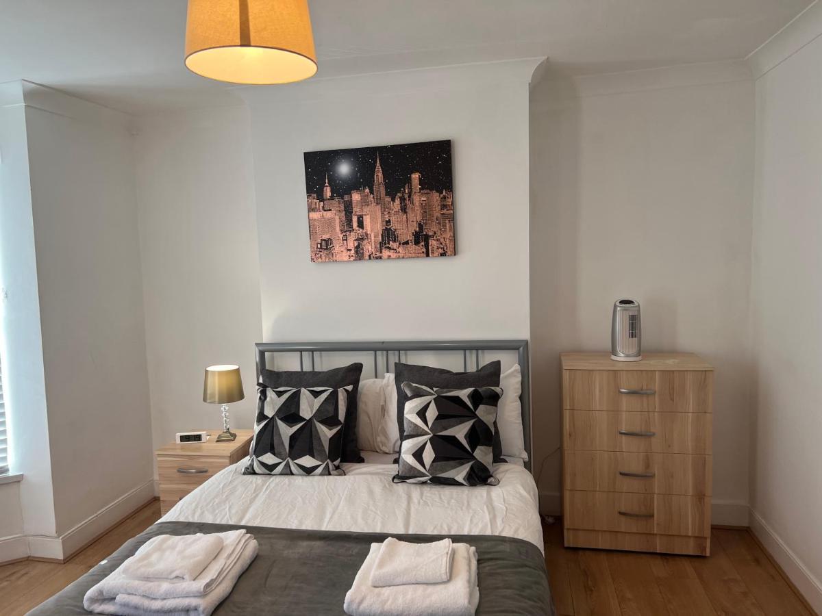 Stratford Cozy Double Homestay *
