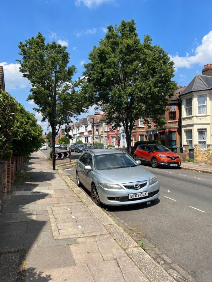 Apartment Bright And Stylish 2 Bedroom First Floor Flat *