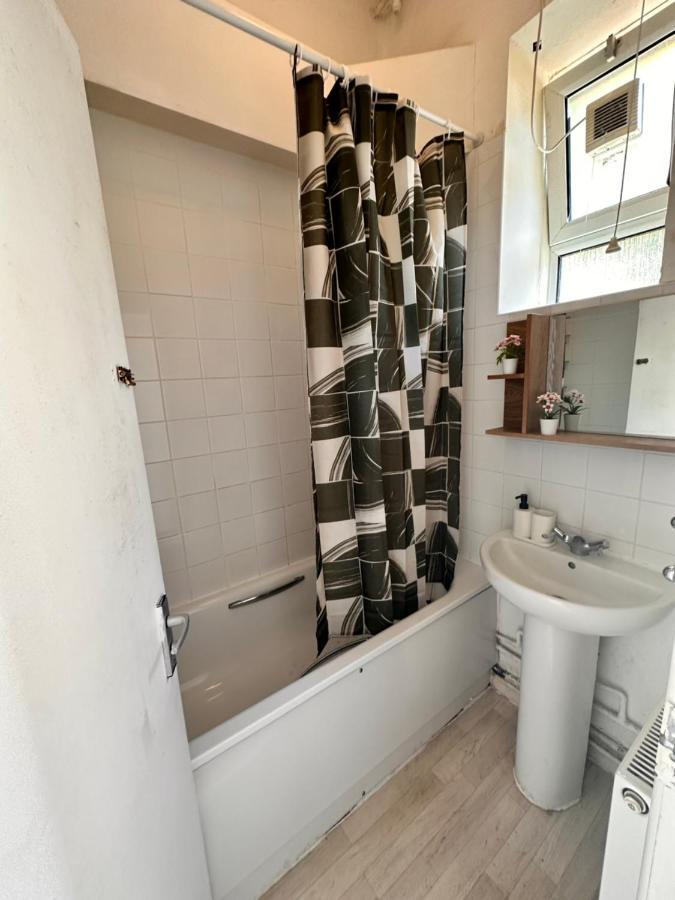 Guest house 2 Amazing Double In Whitechapel *