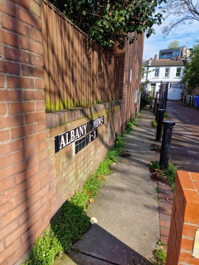 Accommodatie bij particulieren Cozy Double Bedroom In Zone 1-2 Londen