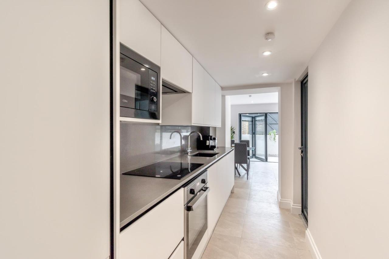 Modern Garden Flat With Private Parking Appartement *
