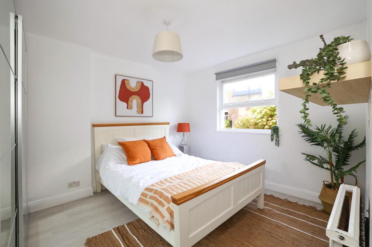 W For 4. Open Plan Kitchen/living Apartamento Londres