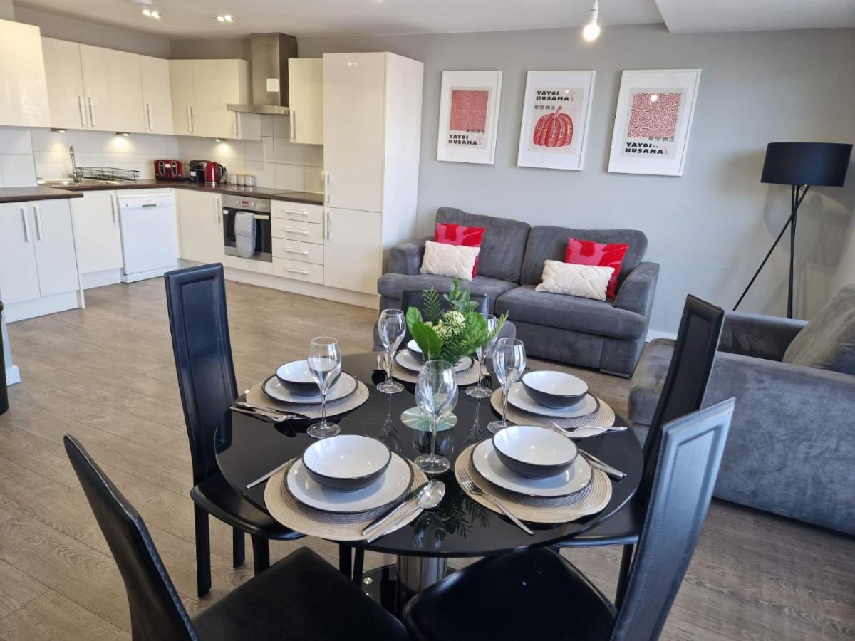 Modern 3 Bed Flat With Private Terrace In Shoreditch * Londen