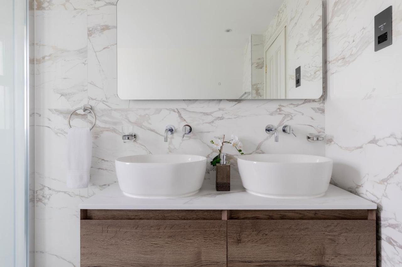 Central, Stylish And Spacious 4 Bedroom House 2,5 Bathrooms In Shepherd's Bush Apartamento Londres