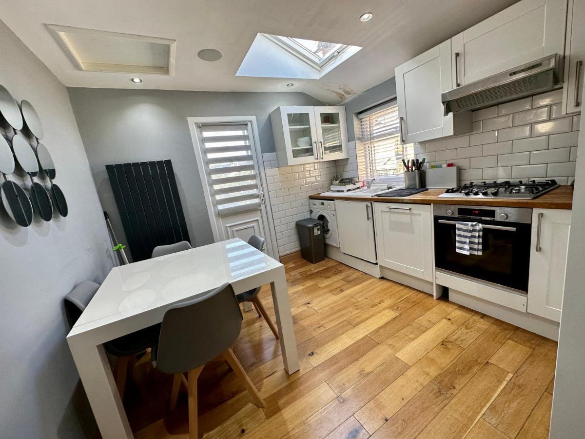 Kay Road Apartment