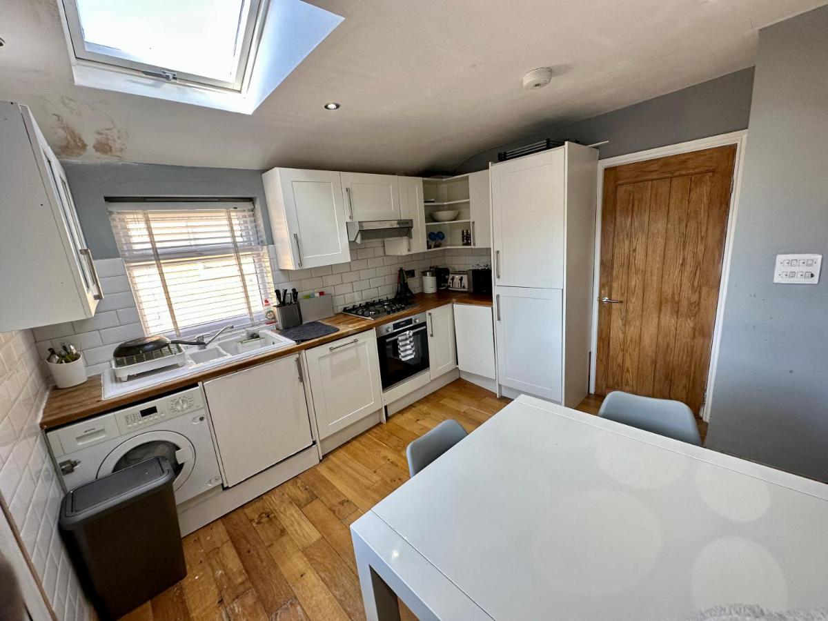 Kay Road Apartment