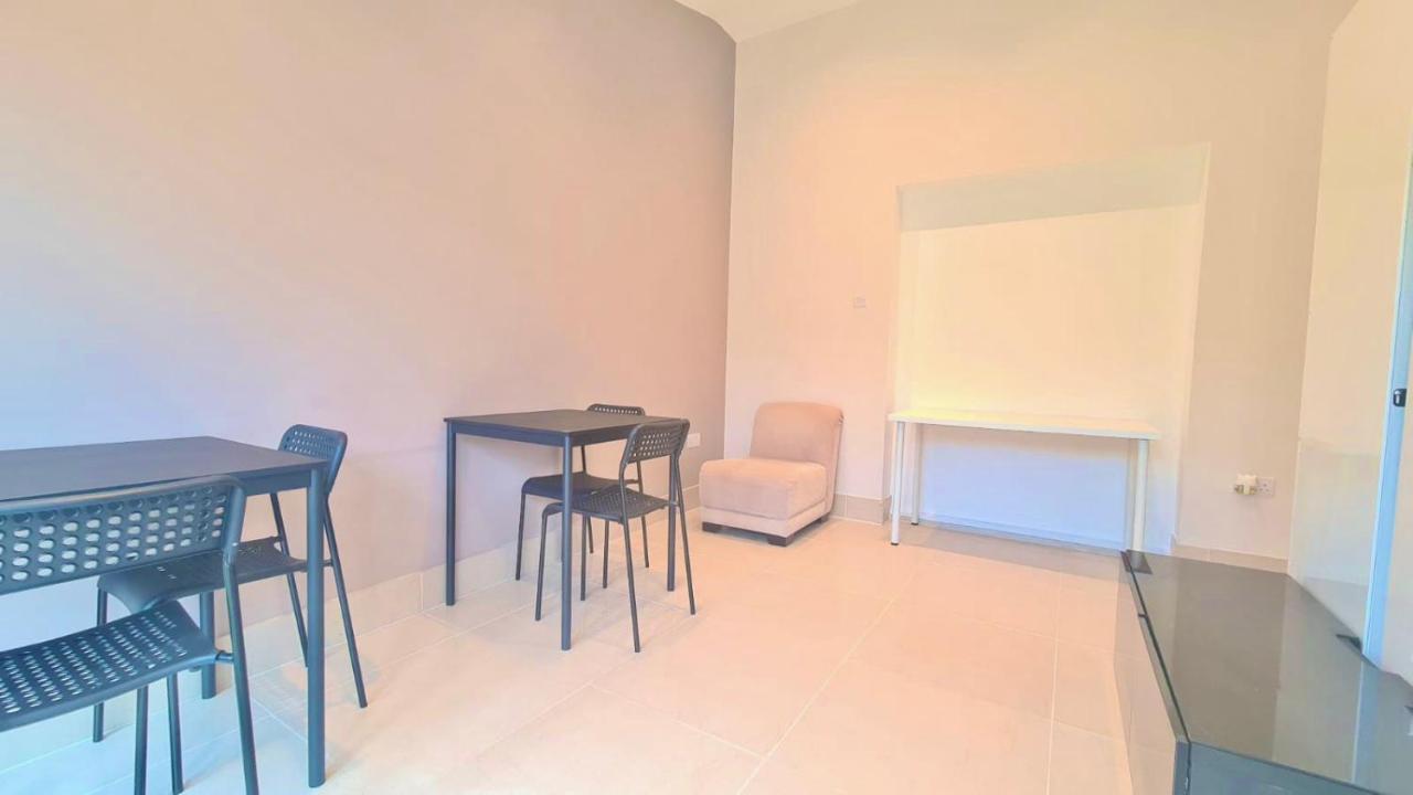 Lovely Private In East Ham London